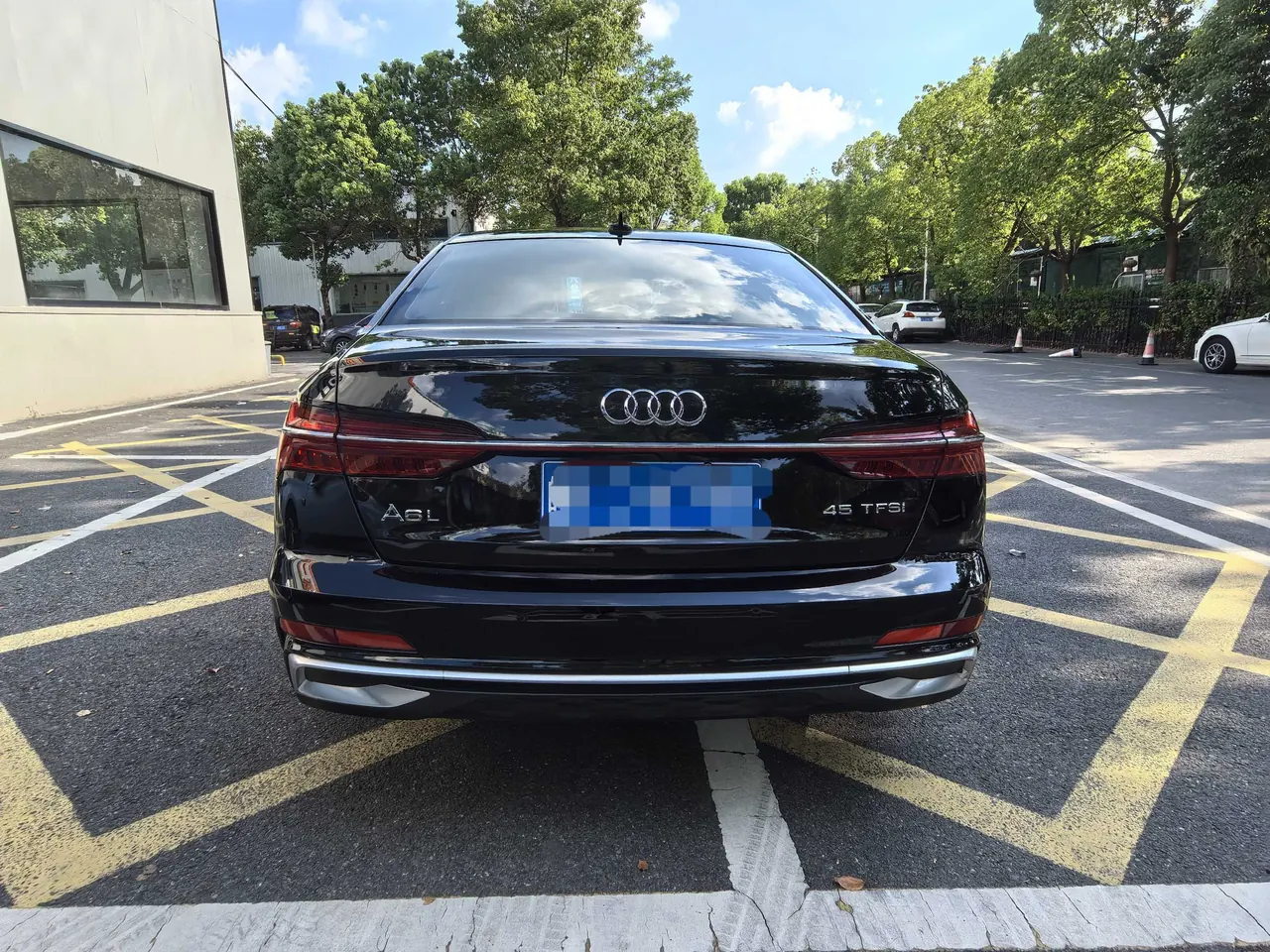 Audi 2023 A6L 2.0TFSI 45TFSI Selected Dynamic Automatic 7