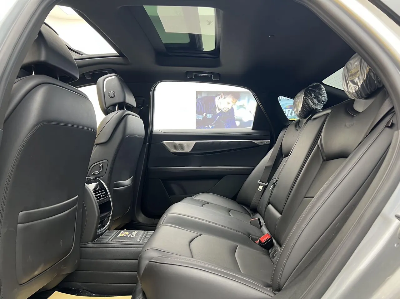 Cadillac 2023 CT6 2.0T 28T luxury automatic gear 4