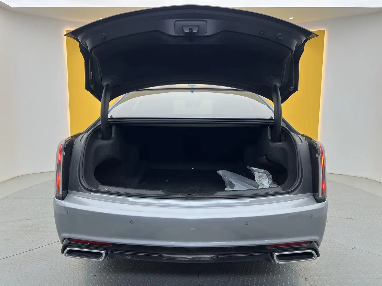 Cadillac 2023 CT6 2.0T 28T luxury automatic gear 6