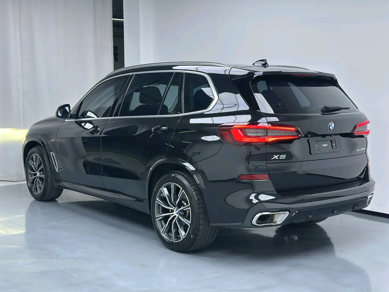 BMW 2022 X5 xDrive30Li 2.0T Exclusive M Sports Suit (Modified) Automatic Gear 4