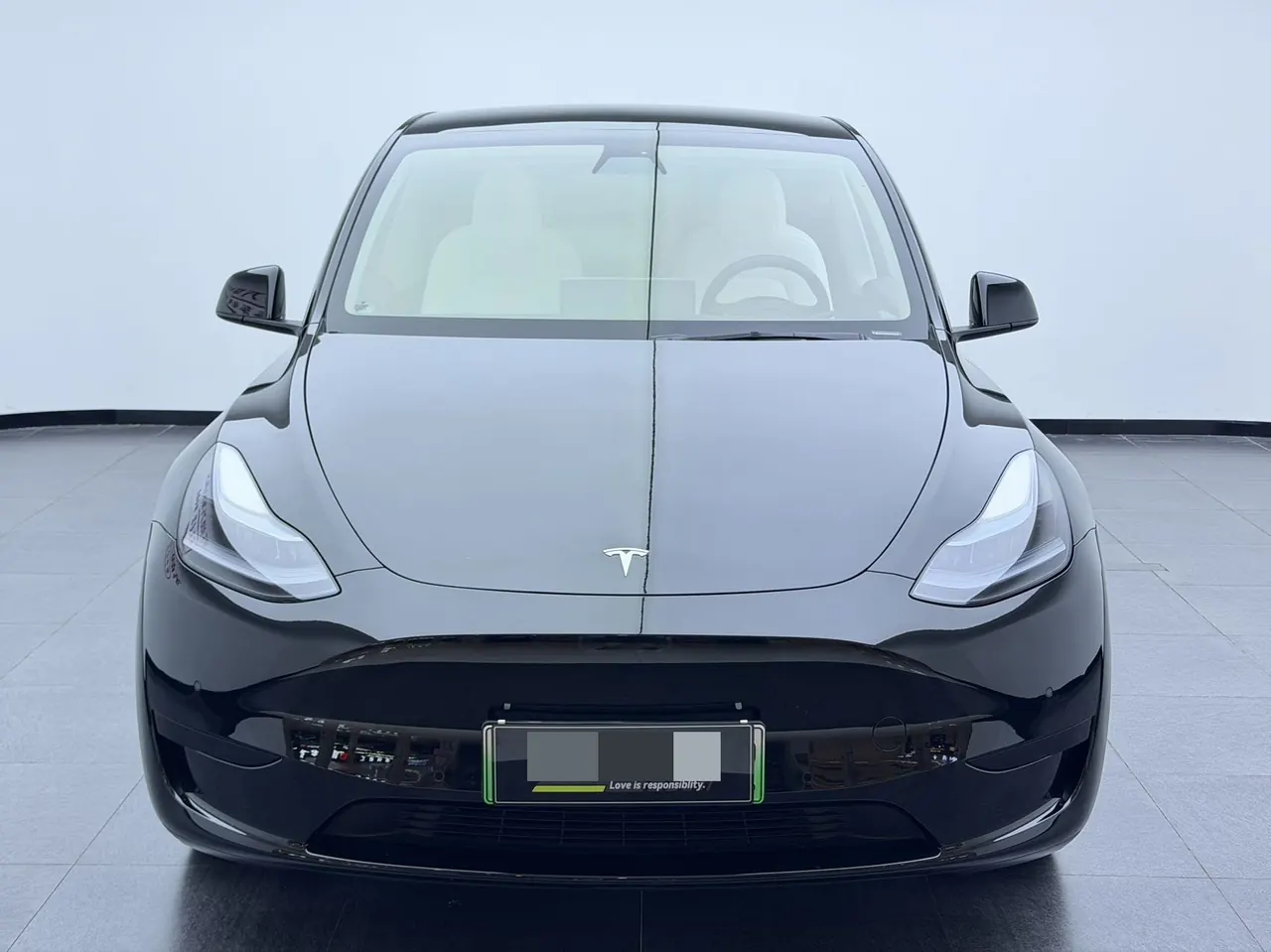 Tesla 2022 Model Y rear-wheel drive version (facelift) automatic gear 2