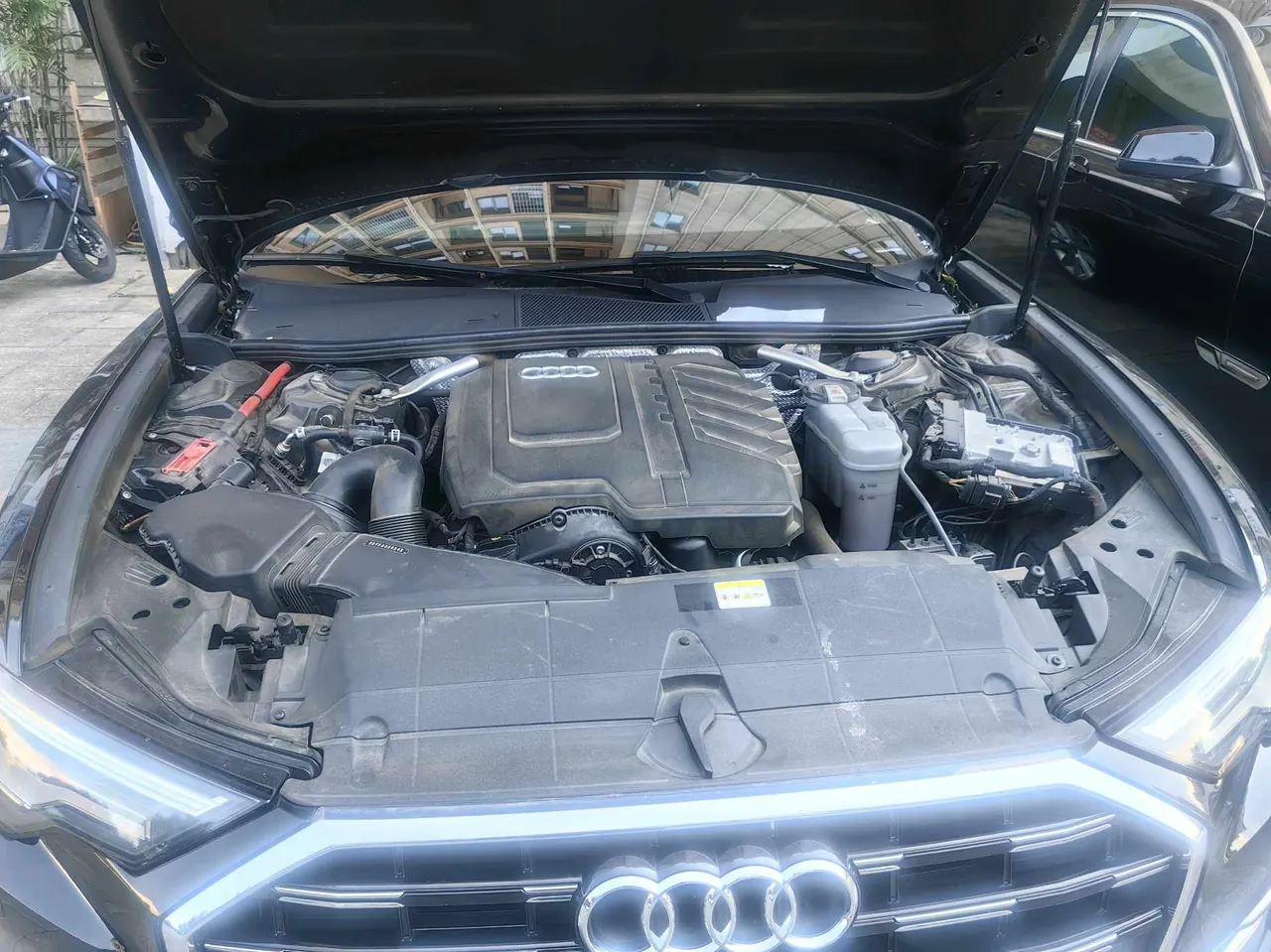 Audi 2023 A6L 2.0TFSI 45TFSI Selected to Elegant Type (Modified) Automatic Gear - View 1