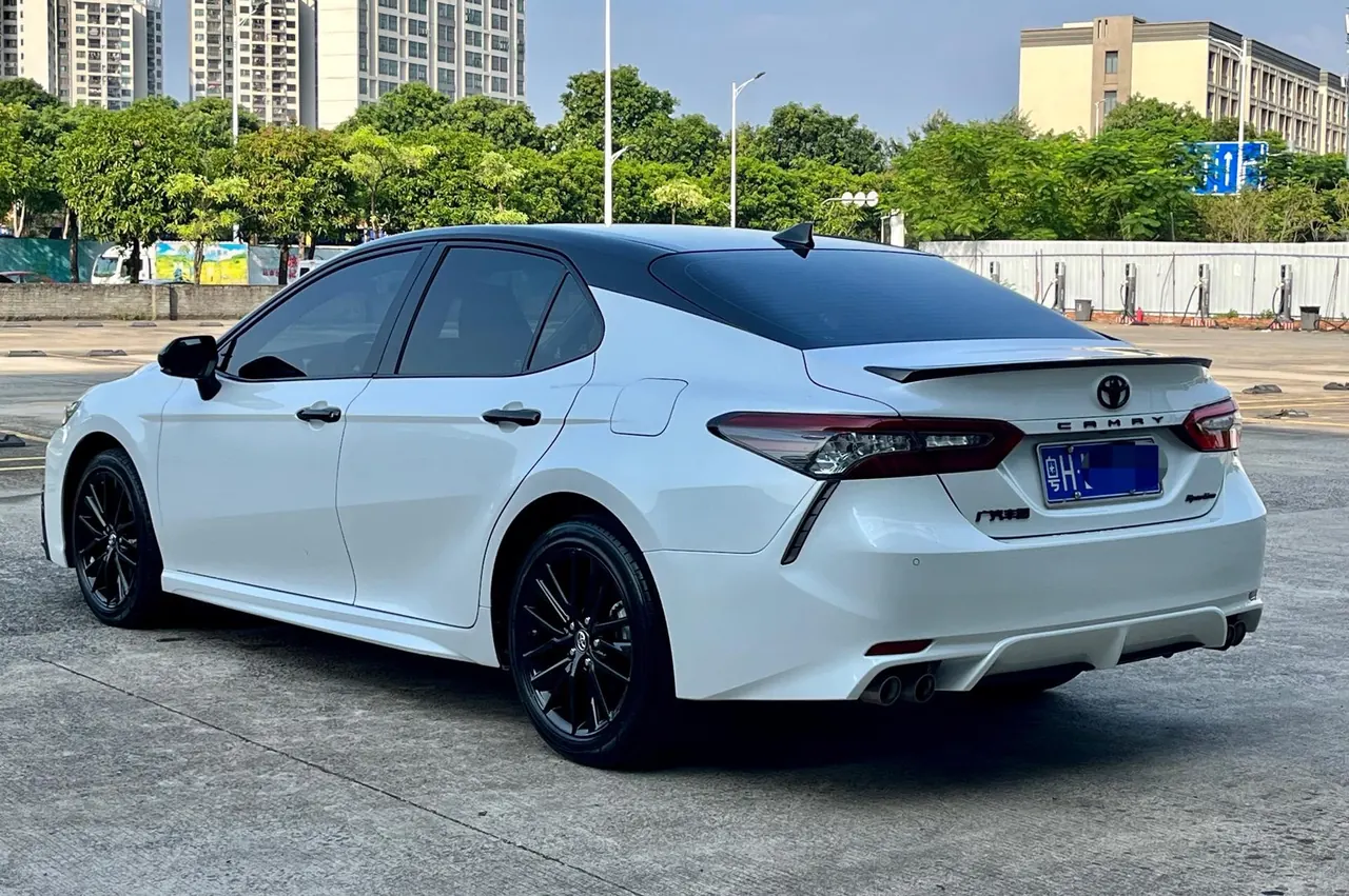 Toyota 2023 Camry 2.0S Stepless Knight Edition Automatic Gear 2