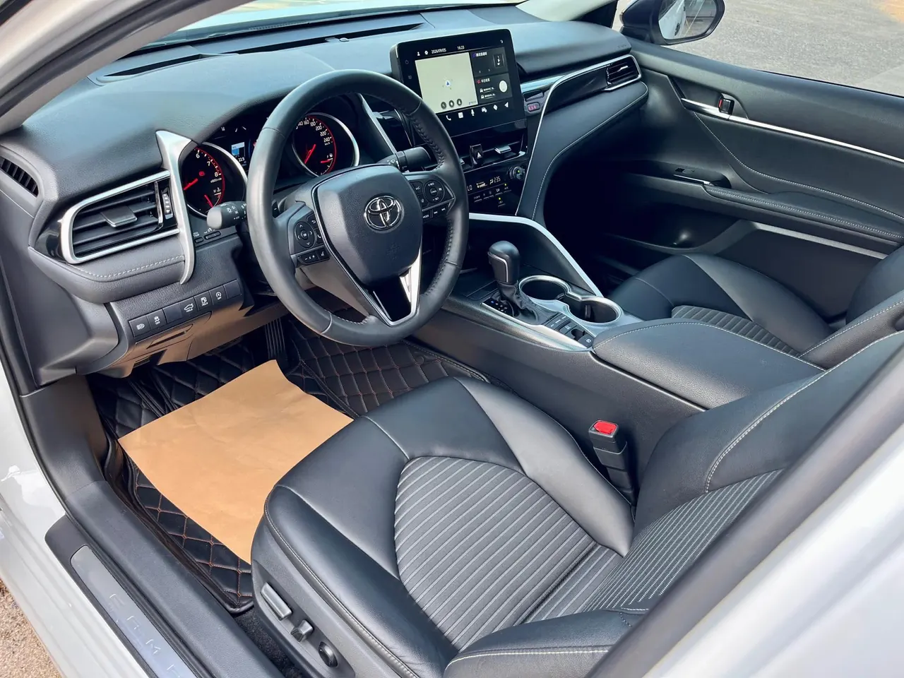 Toyota 2023 Camry 2.0S Stepless Knight Edition Automatic Gear 5