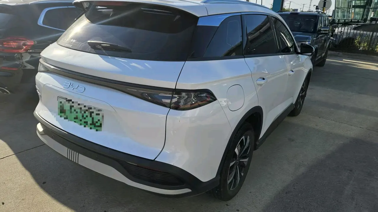 BYD 2025 Sea Lion 05 DM-i 1.5 Stepless 115KM Honorable Automatic 2