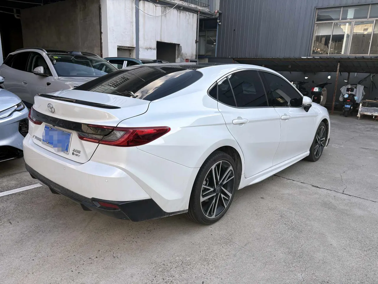 Toyota 2026 Camry Dual Engine 2.0HS Stepless Sports Edition Automatic Gear 2