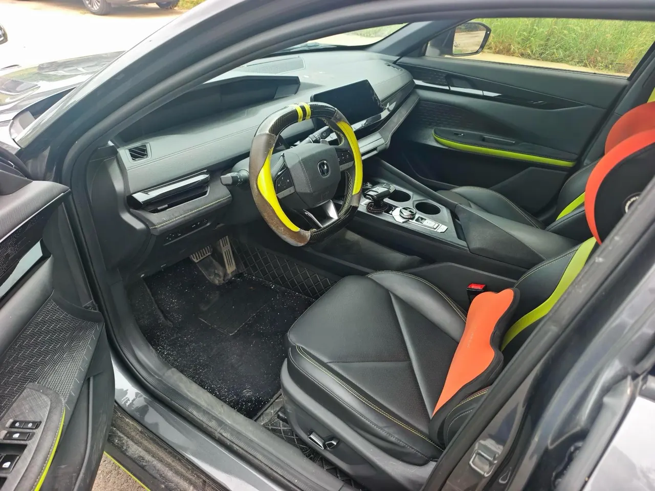 ChangAn 2022 UNI-V 1.5T Sports Edition Automatic 4
