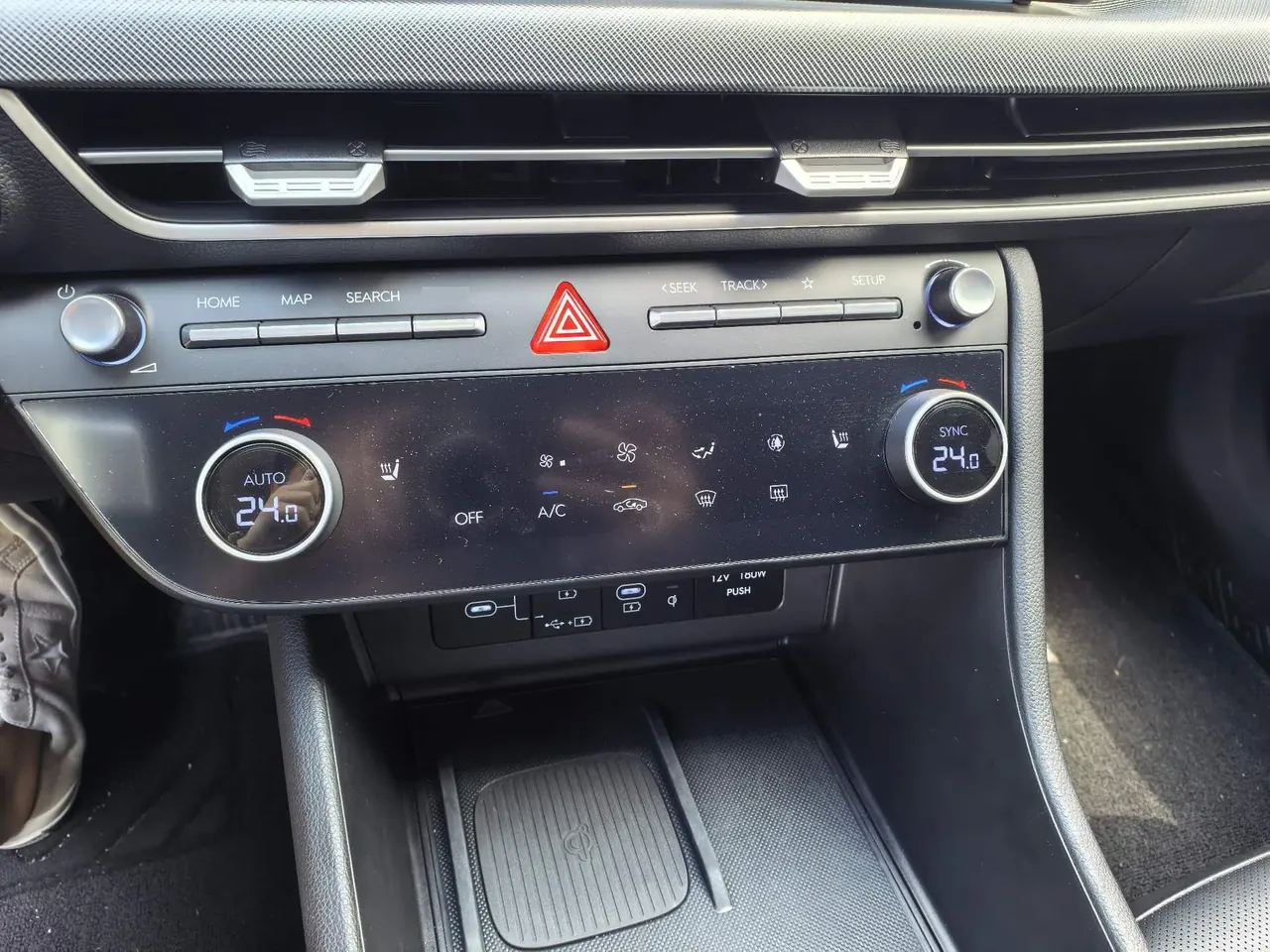Hyundai 2024 11th Sonata 1.5T Pro Automatic Gear 4