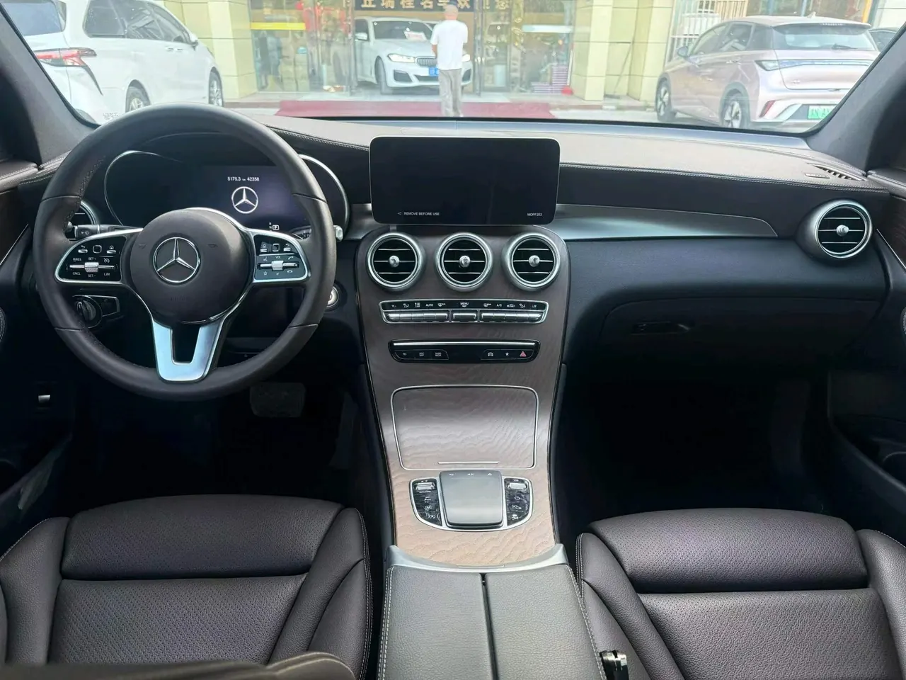 Mercedes Benz 2022 GLC 260 L 4MATIC 2.0T Luxury (Change 2) Automatic Gear 6