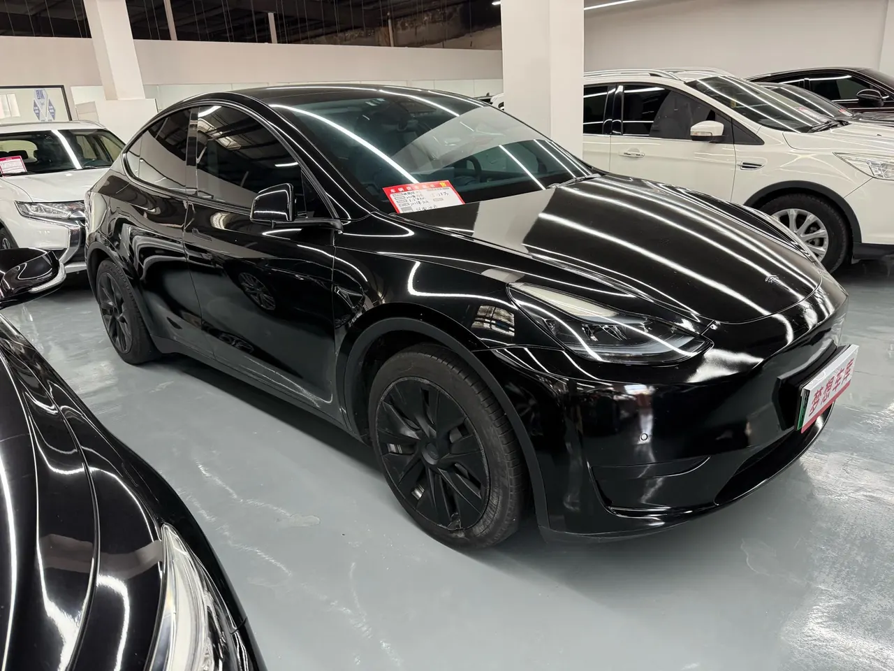Tesla 2022 Model Y rear-wheel drive version automatic transmission - View 1