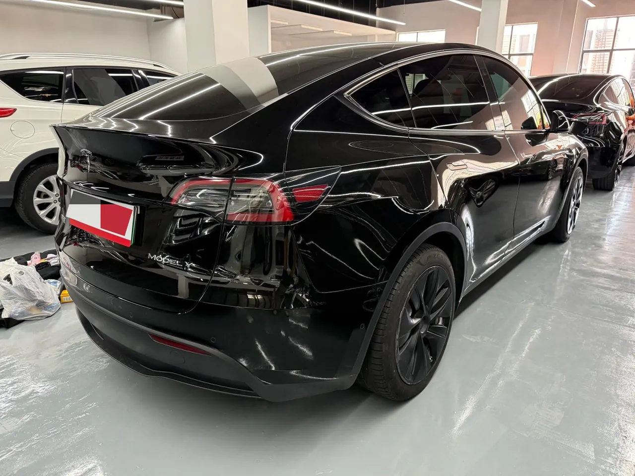 Tesla 2022 Model Y rear-wheel drive version automatic transmission 2