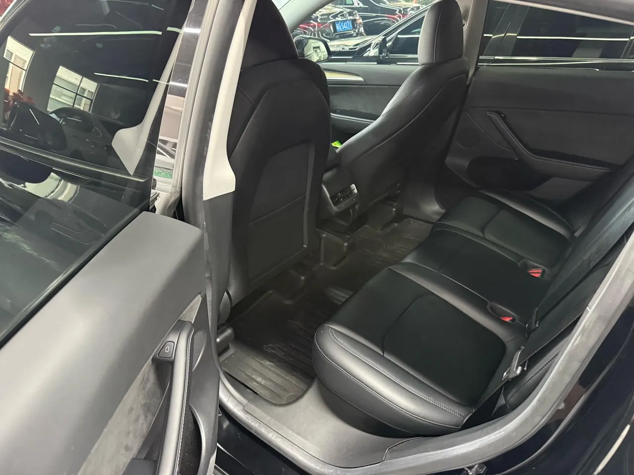 Tesla 2022 Model Y rear-wheel drive version automatic transmission 5