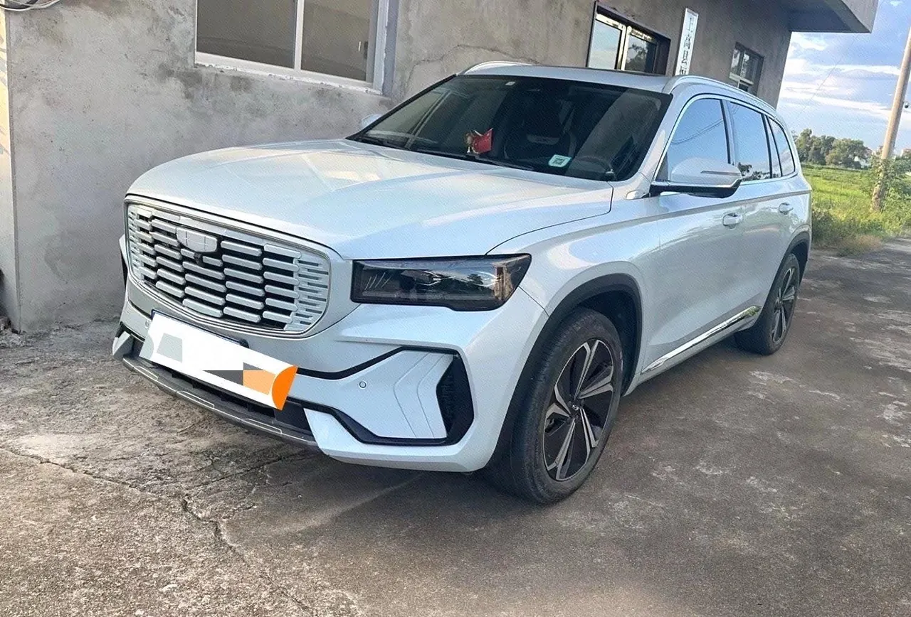 Open image lightbox: Geely 2022 XingyueL (Monjaro) Raytheon Hi · X 1.5T Hybrid Super Auto