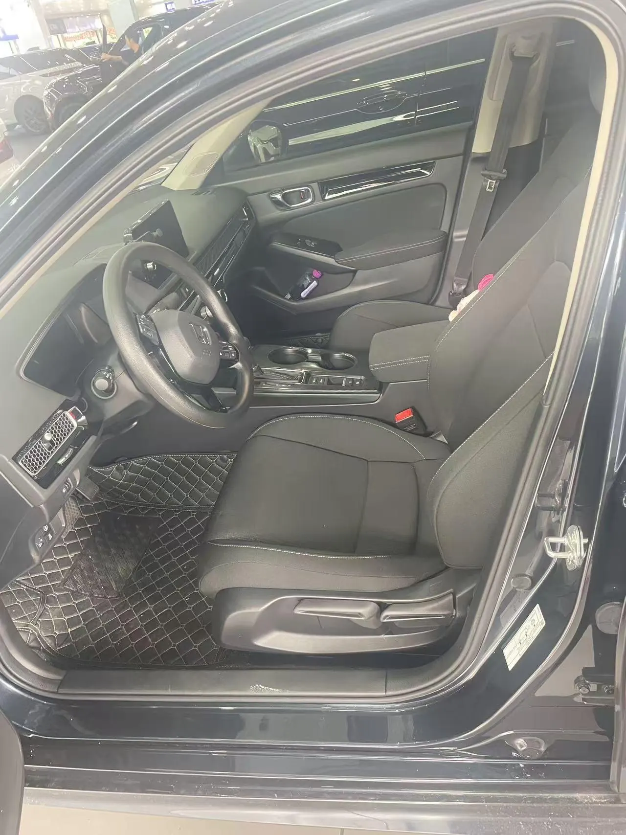 Honda 2023 Civic 1.5T CVT 240TURBO Sporty Edition Automatic 3