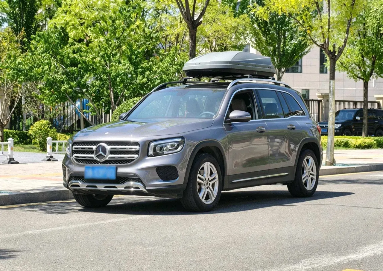 Mercedes Benz 2023 GLB 200 1.3T Dynamic Automatic - View 1