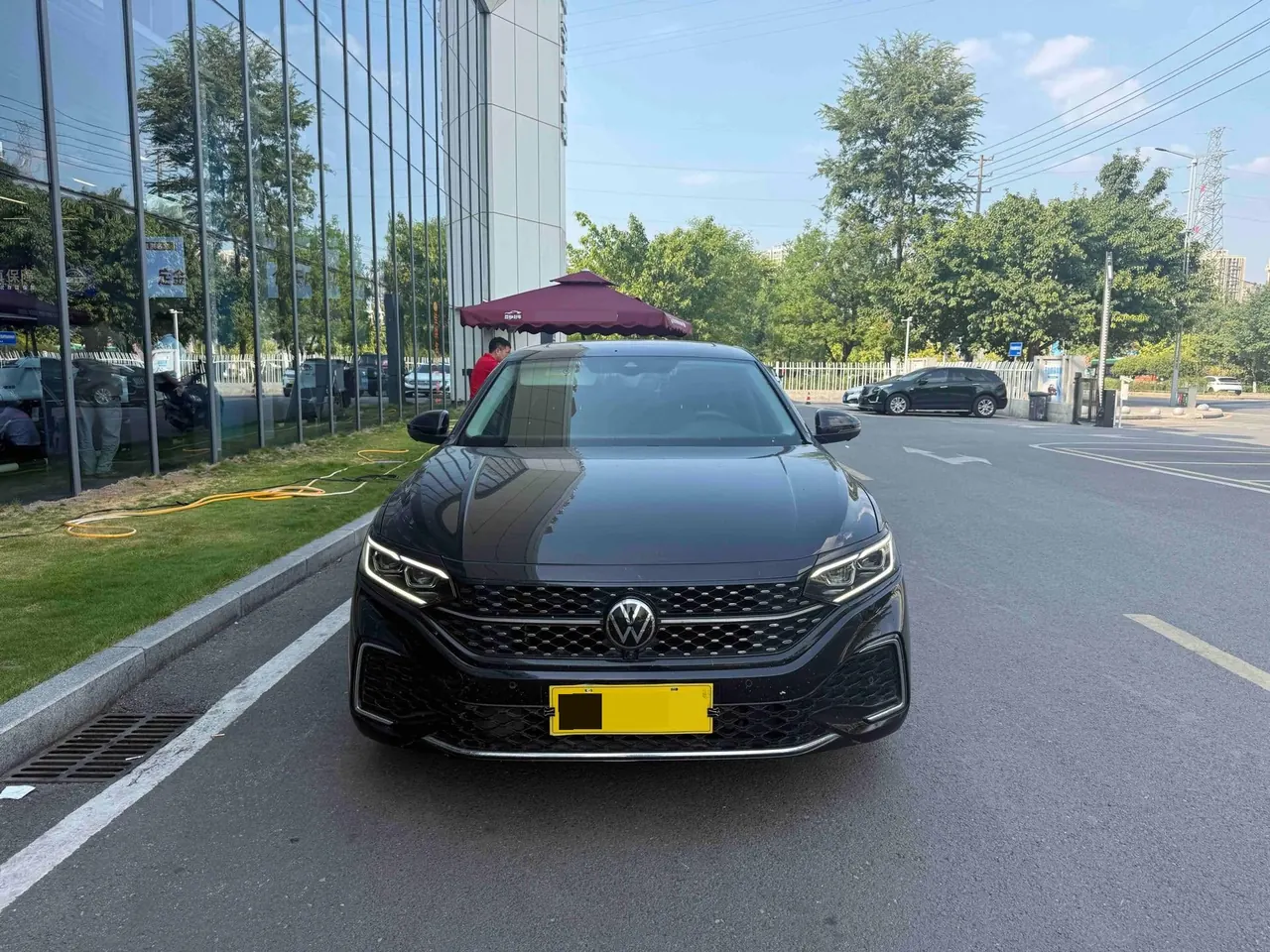 Volkswagen 2023 Passat 2.0TSI 330TSI Star Deluxe Edition Automatic Transmission 2