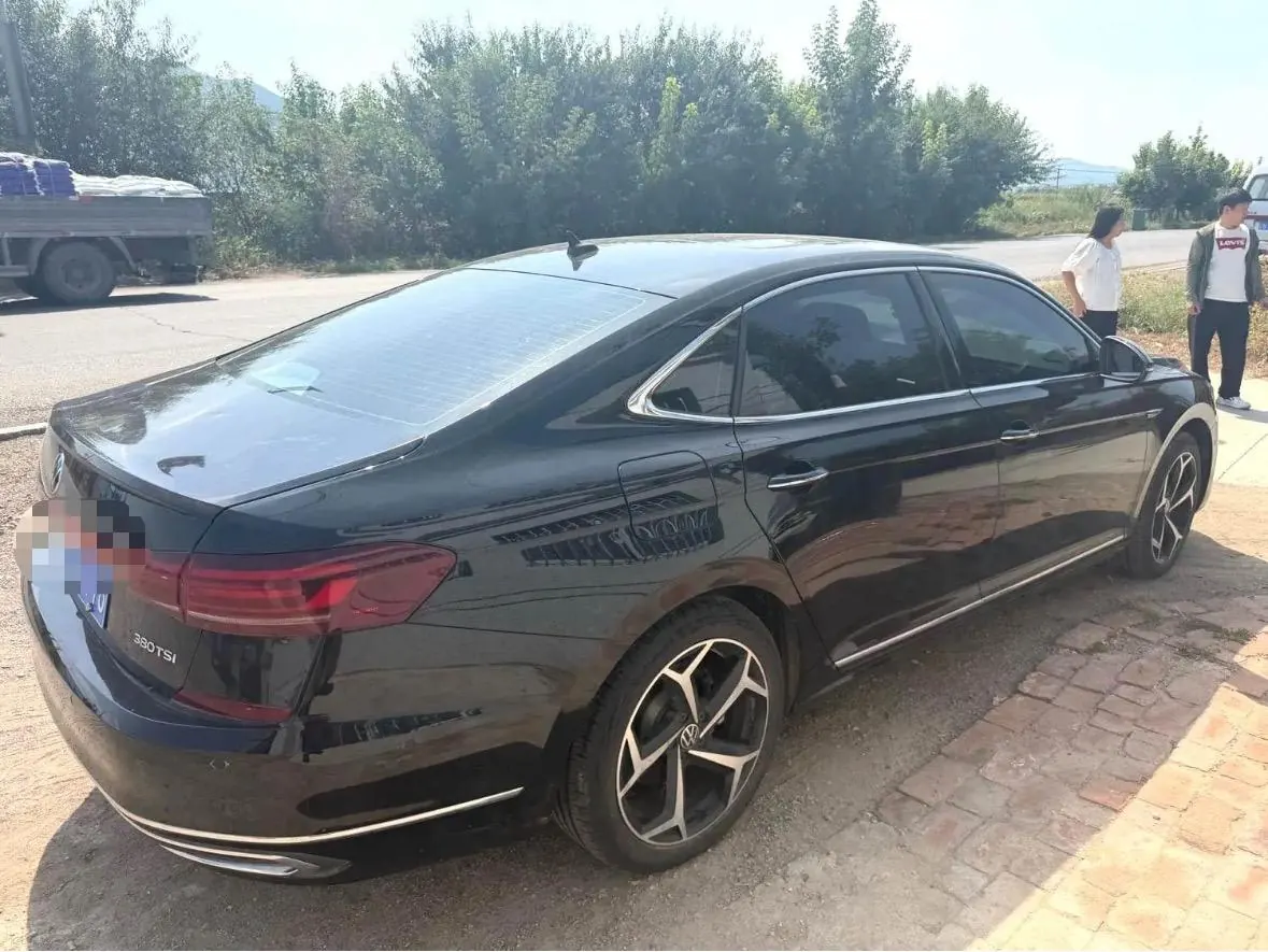 Volkswagen 2024 Passat 2.0TSI 380TSI Star Deluxe Edition Automatic Transmission 5