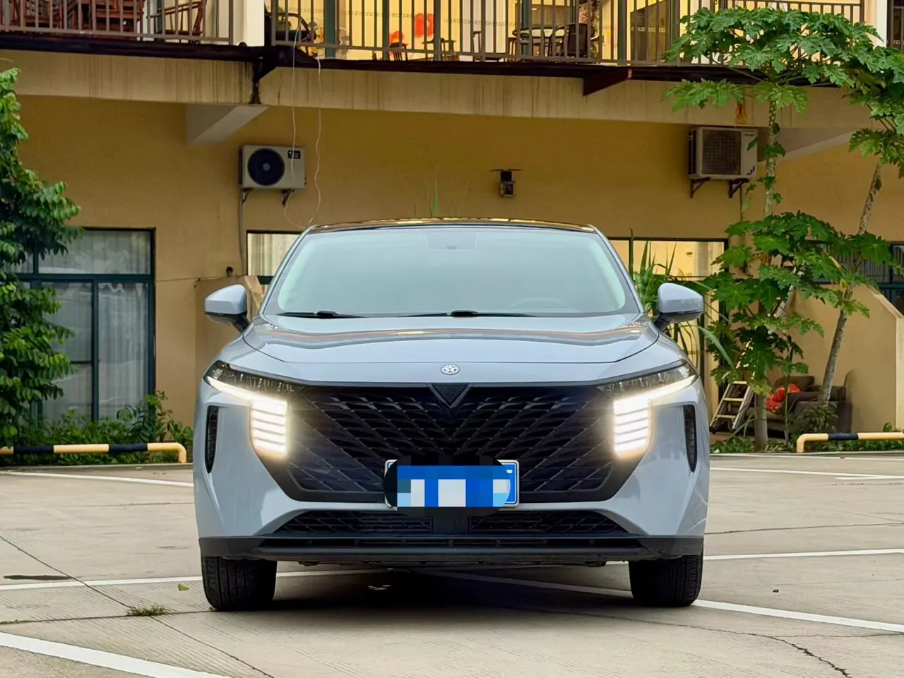 Venucia 2022 big V 1.5T 260T dark horse version. Aidou automatic gear 2