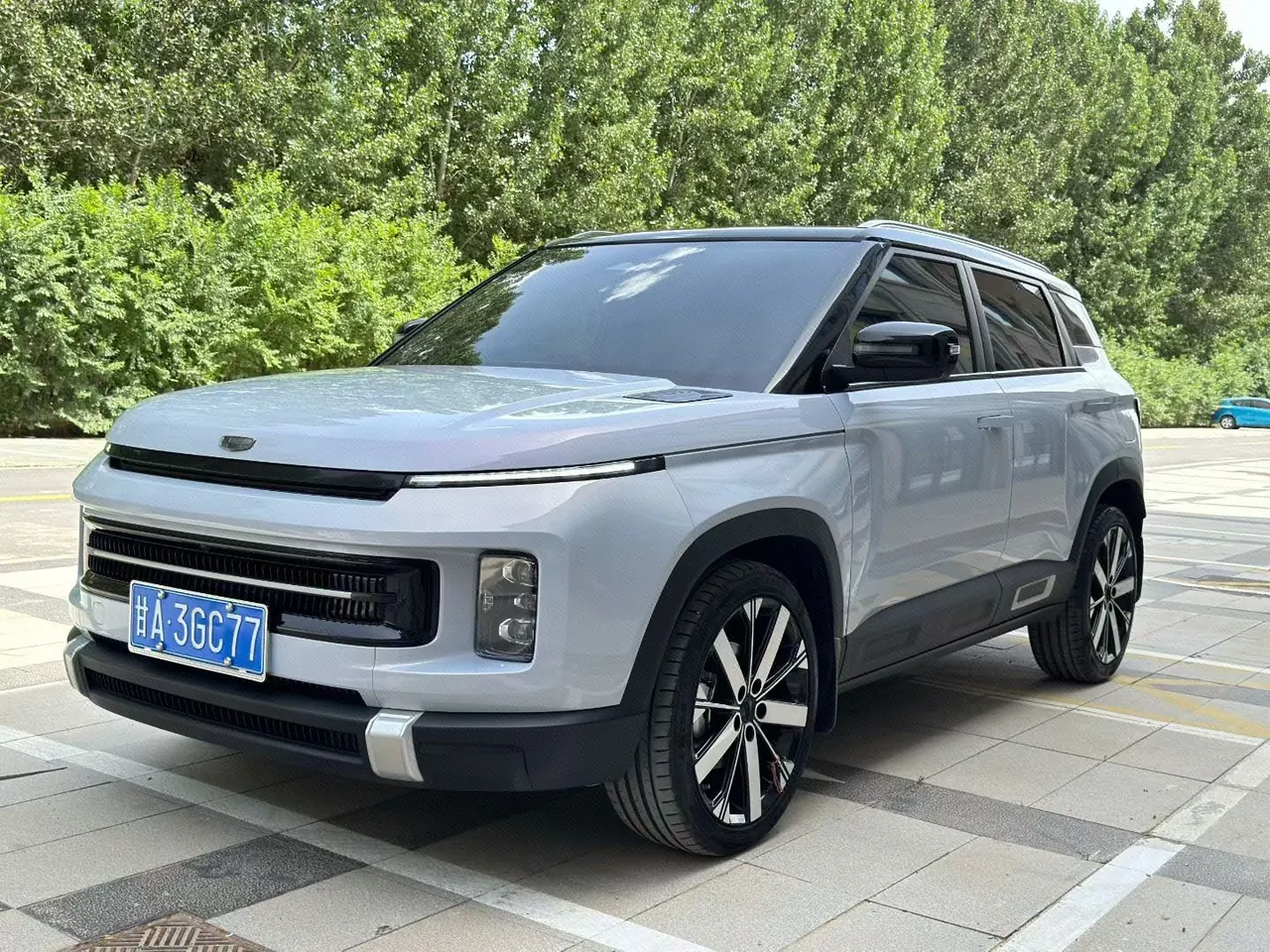 Geely 2023 icon 1.5TD chocolate alcohol version of automatic gear - View 1
