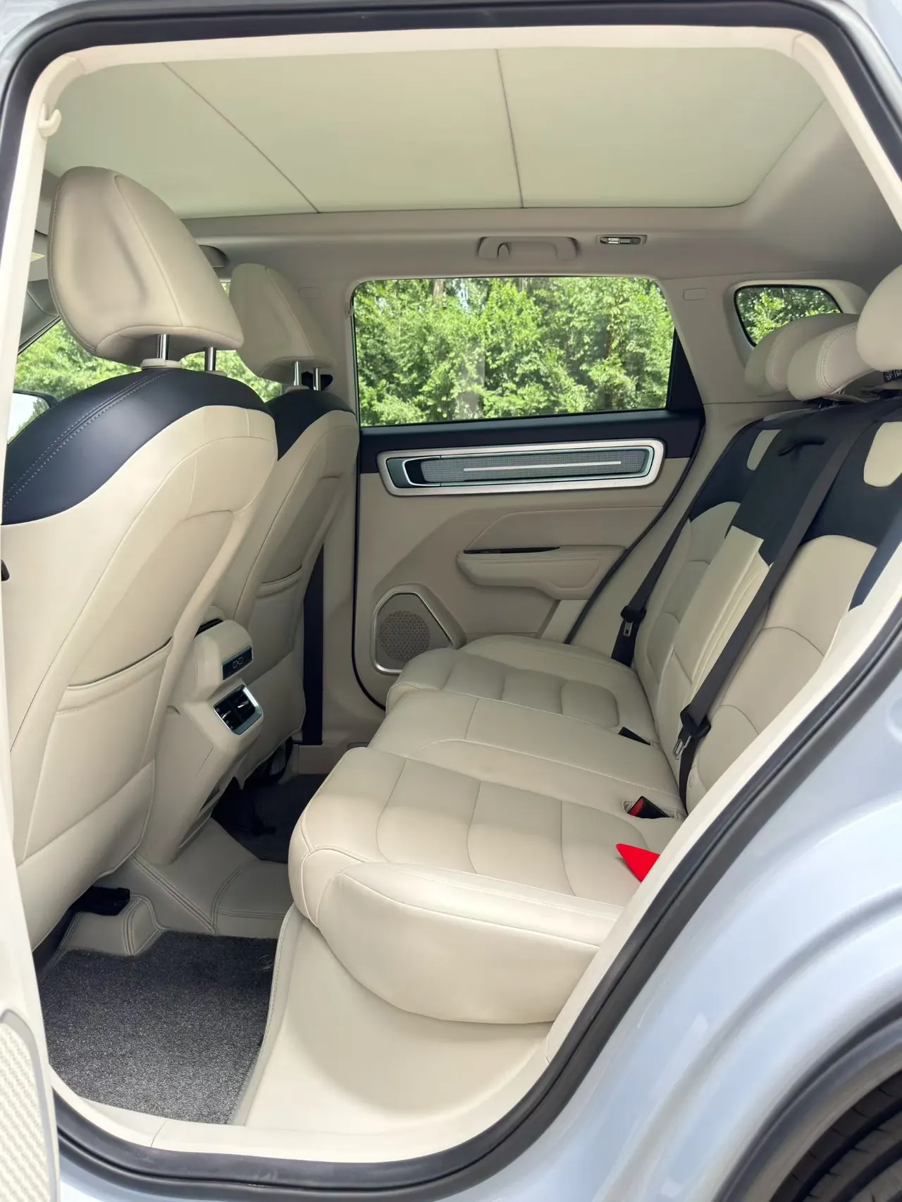 Geely 2023 icon 1.5TD chocolate alcohol version of automatic gear 6