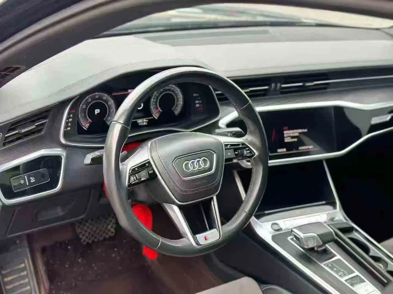 Audi 2024 A6L 2.0TFSI 45TFSI Quattro Selected Dynamic Automatic 3