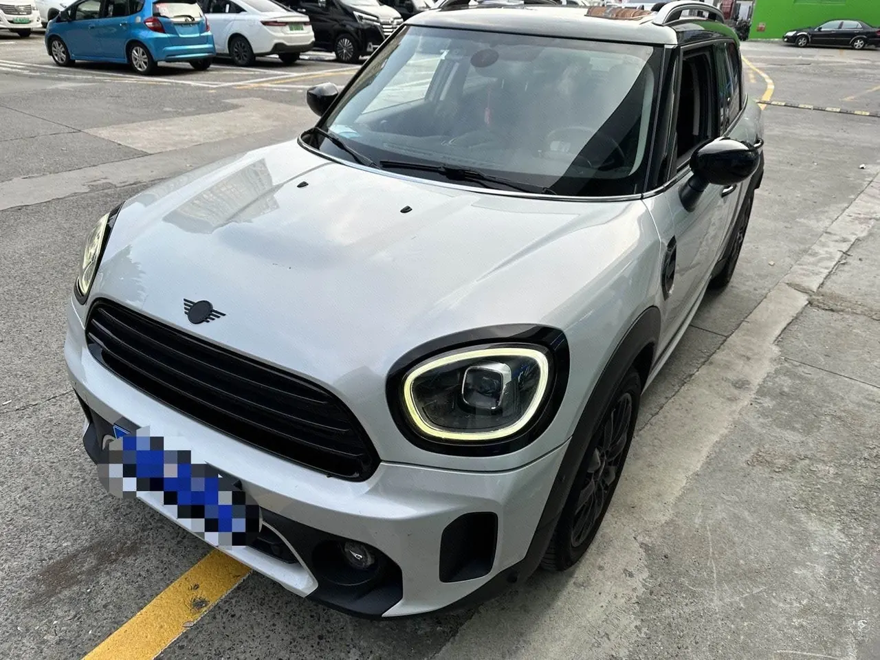 MINI Countryman (Imported) 2022 Cooper Countryman 1.5T Connoisseur Automatic Gear - View 1