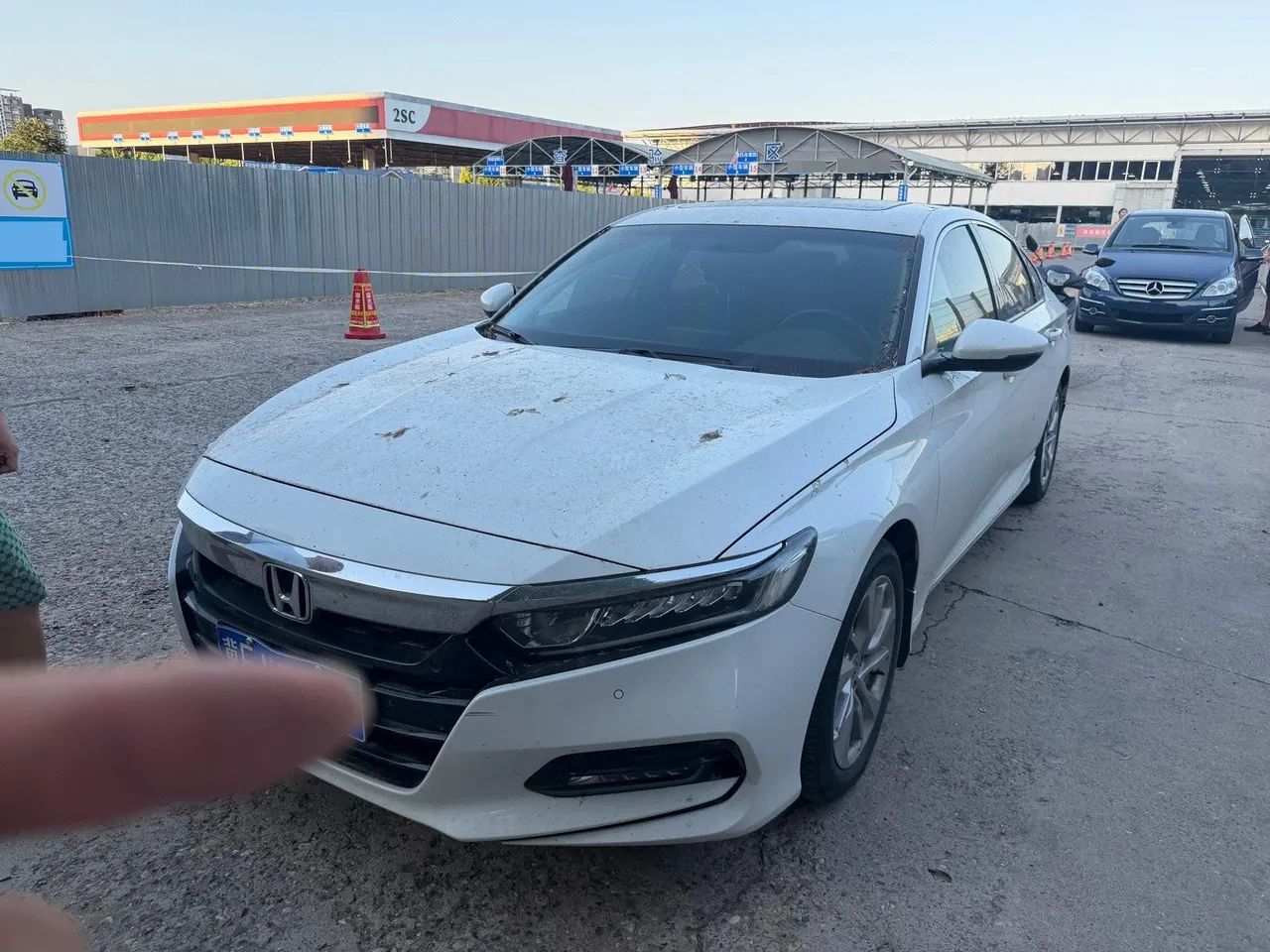 Honda 2022 10th Generation Accord 1.5T Stepless 260TURBO Deluxe Automatic Gear - View 1