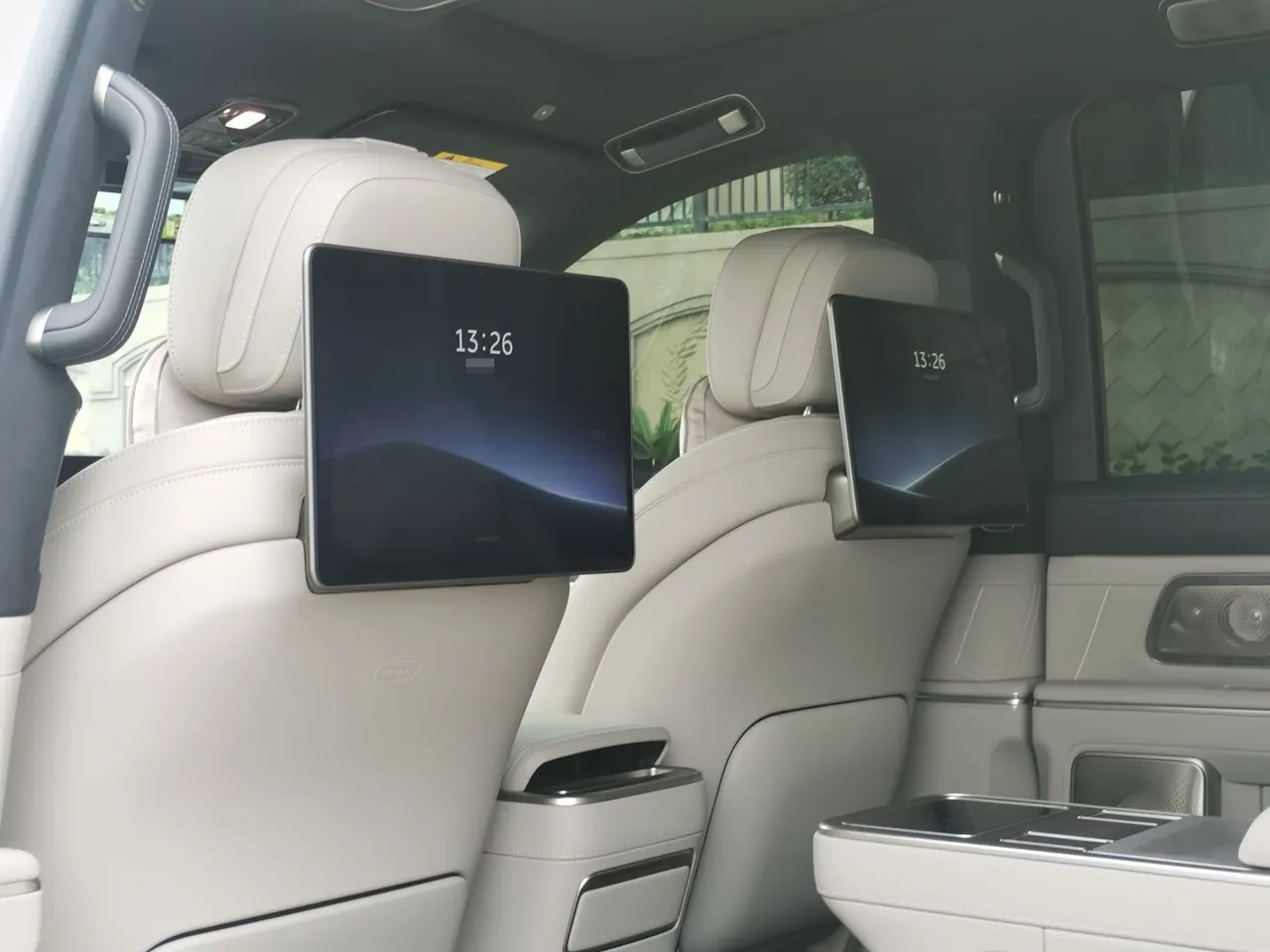 NIO 2026 ES 9 102kWh Executive Island Deluxe Automatic Gear 7