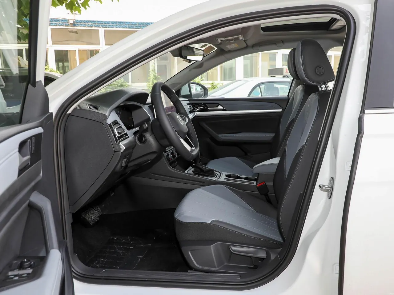 Volkswagen 2026 LaVida 1.5 Star 5 Million Edition Automatic Gear 5