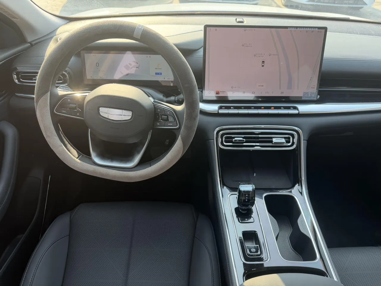 Geely 2026 emgrand -3-compartment 1.5T honorable automatic gear 2