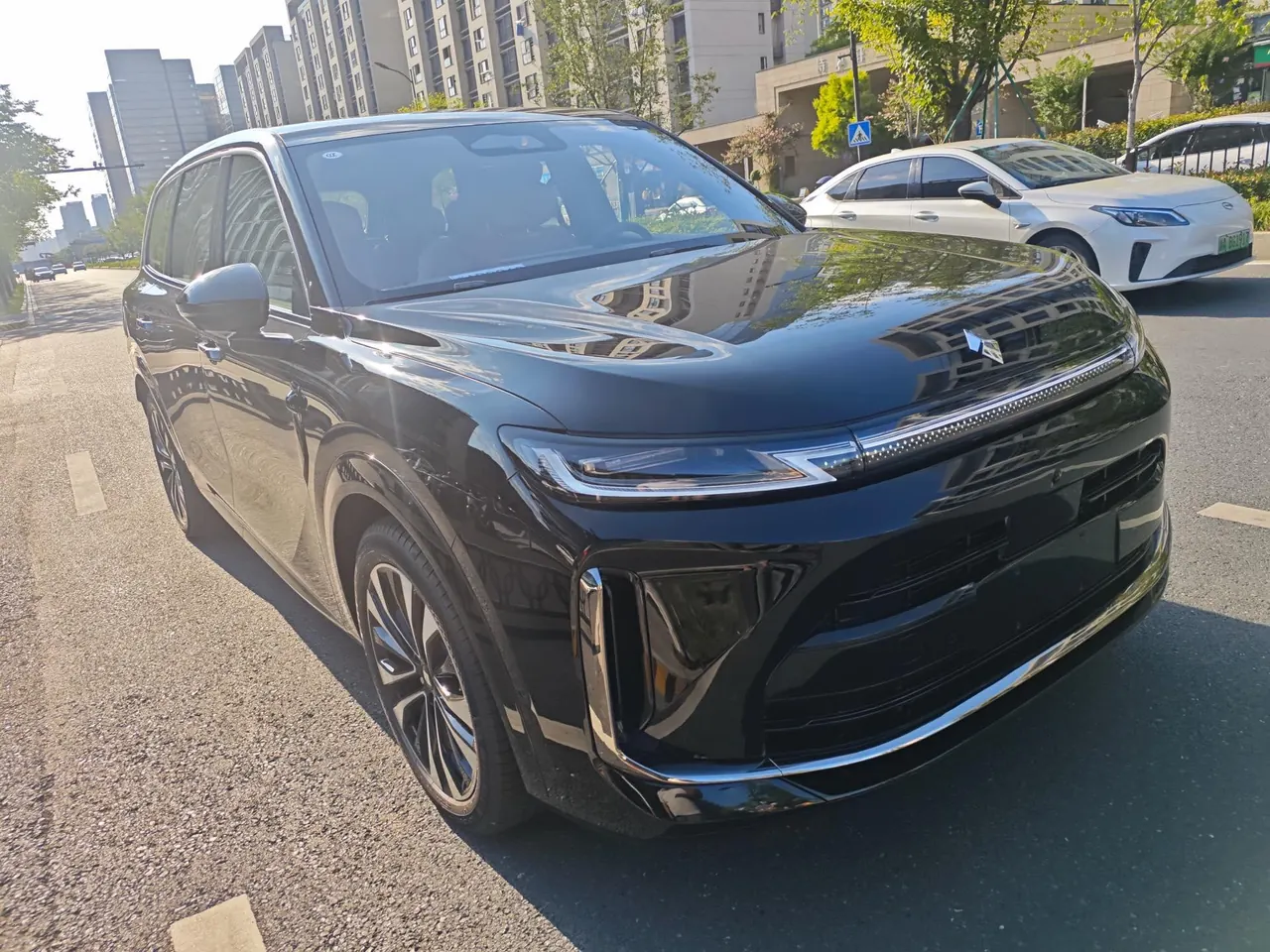 Huajing 2026 Huajing S 1.5T 235km 4-wheel drive dry Kun exclusive edition automatic gear 3