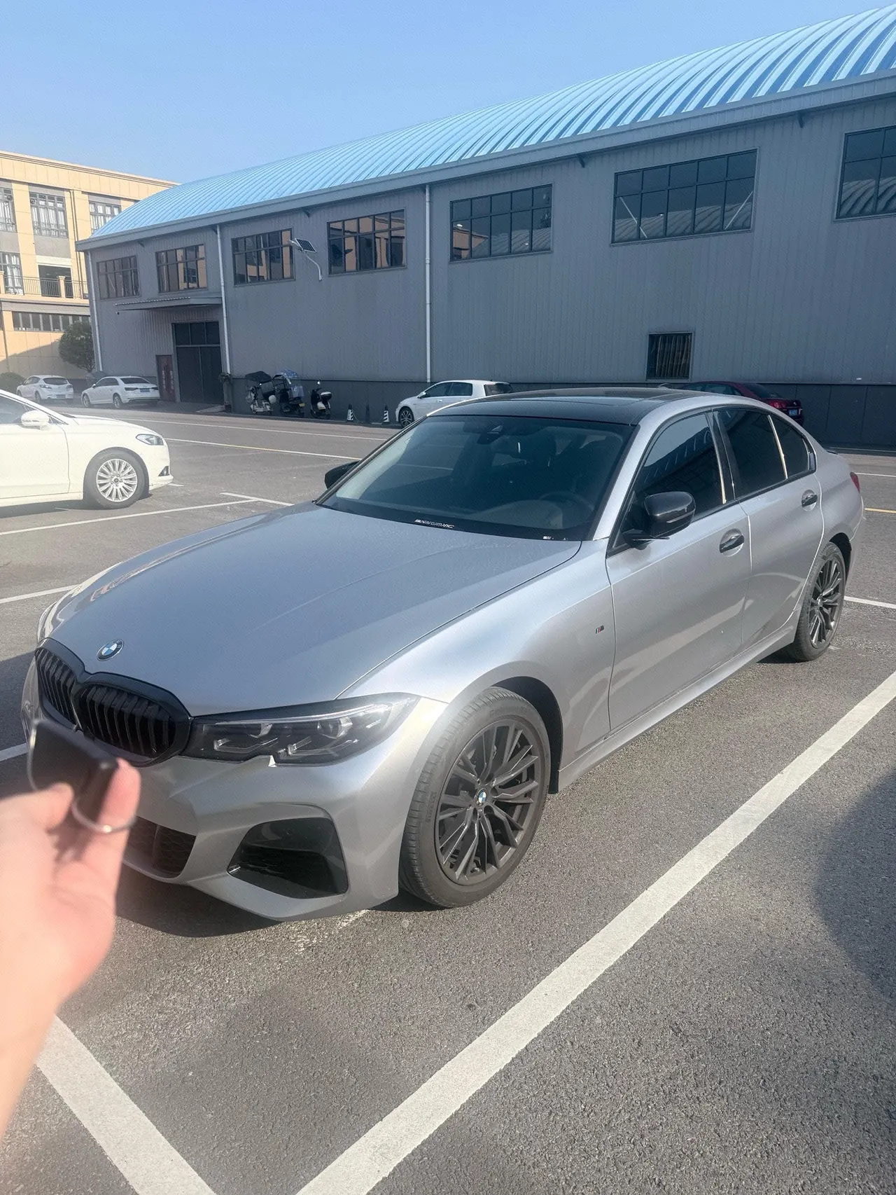 BMW 3 Series 2022 325i 2.0T M Sports Obsidian Night Kit (Changed) Automatic Gear - View 1
