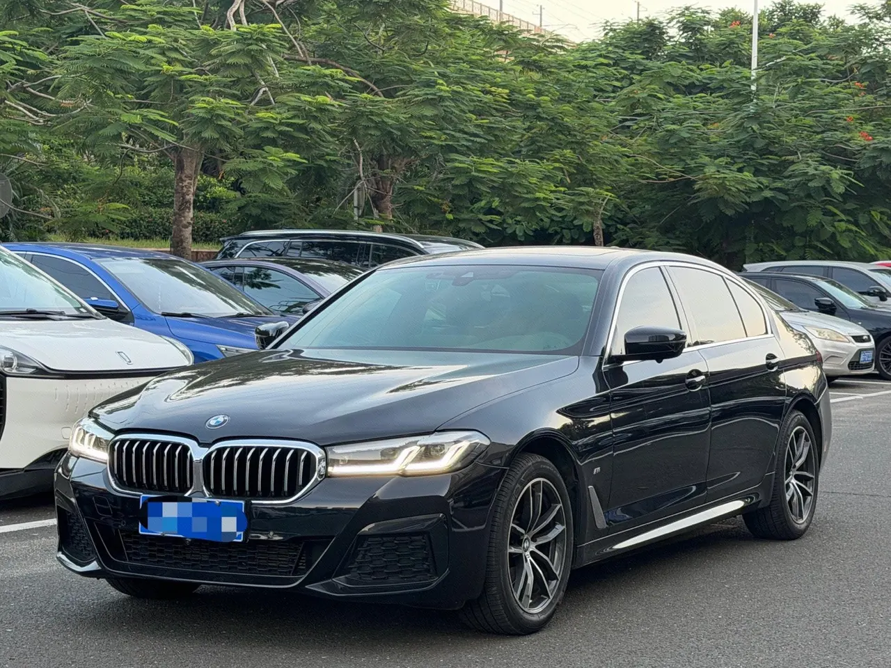Open image lightbox: BMW 5 Series 2022 525Li 2.0T M Sports Suit (Change 2) Automatic Gear