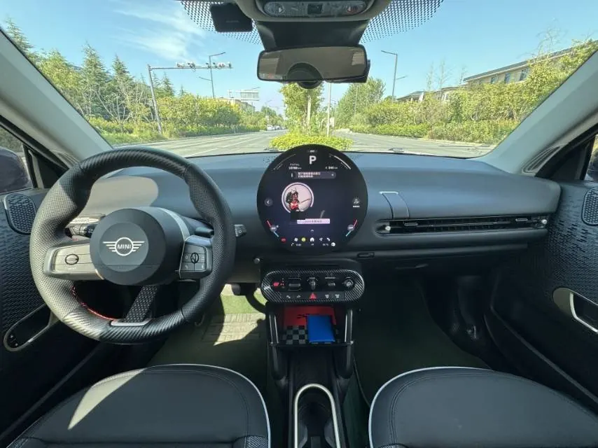 MINI 2025 Mini Cooper E 456km Cooper E Classic Automatic 4