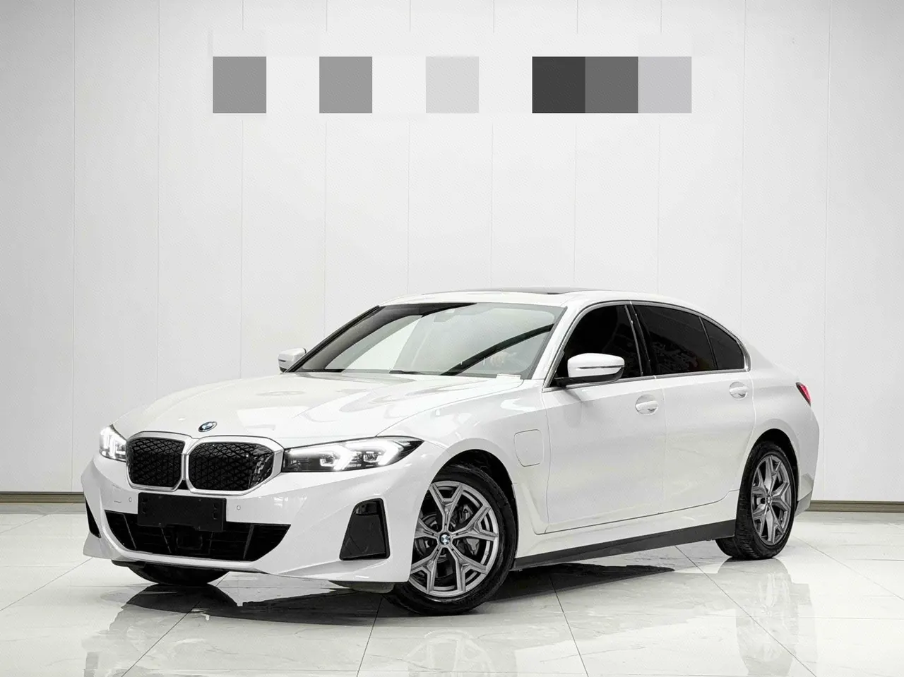 BMW 2025 i3 eDrive 35 L automatic gear - View 1