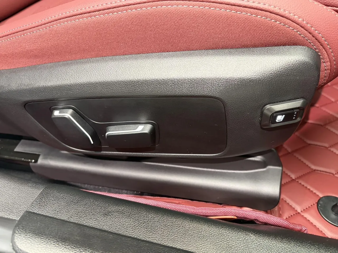 BMW 2025 i3 eDrive 35 L automatic gear 6