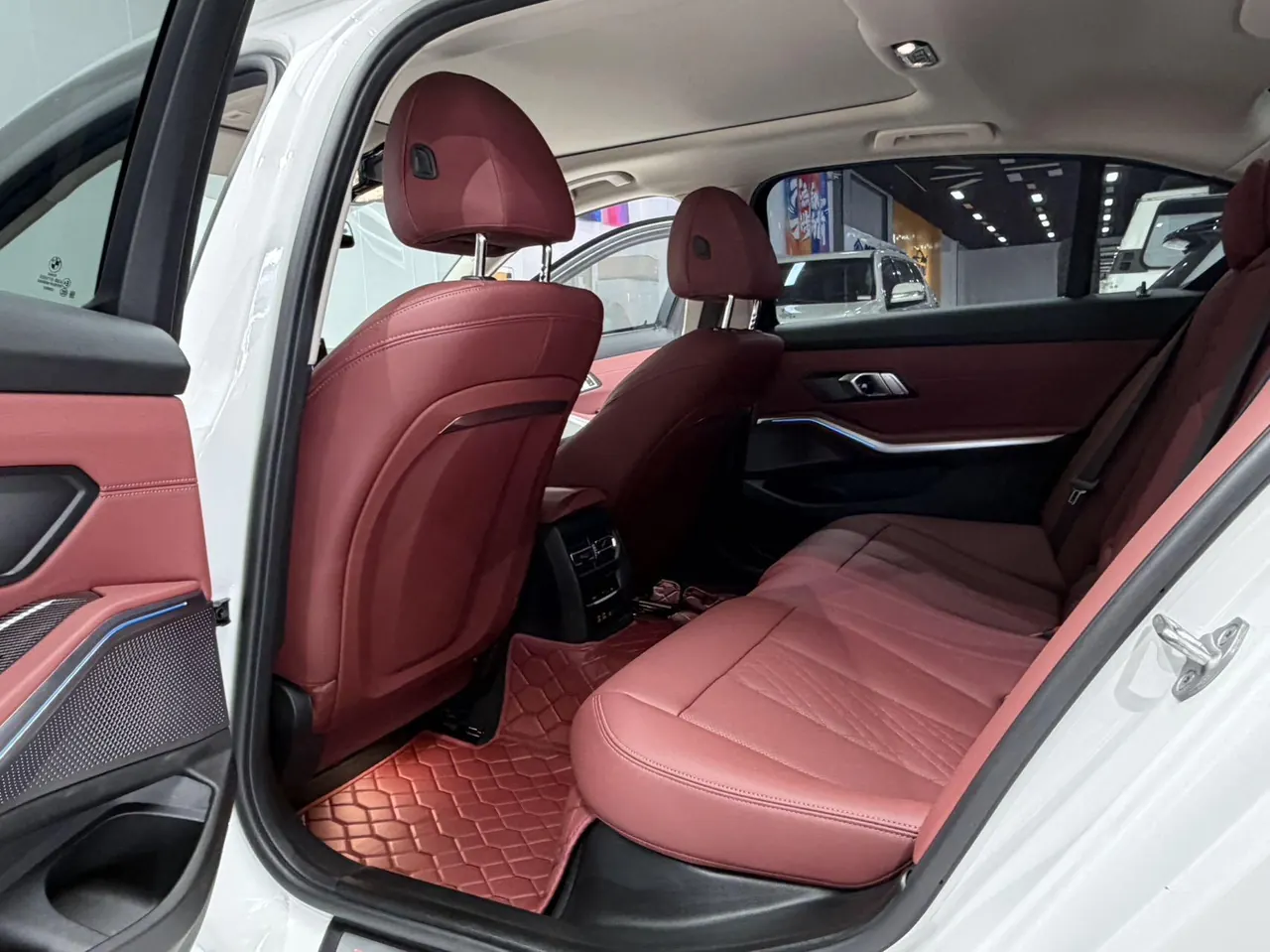 BMW 2025 i3 eDrive 35 L automatic gear 8