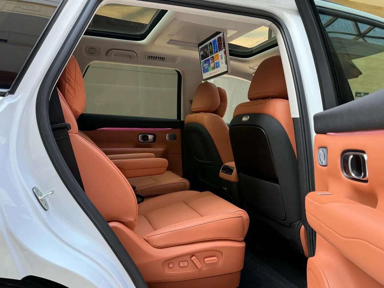 Leapmotor 2026 C 16 630 Laser Radar Edition 6-seat Automatic Gear 9