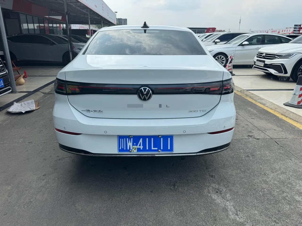 Volkswagen 2026 Sagittarius L 1.5TSI 300TSI Elite Automatic 5