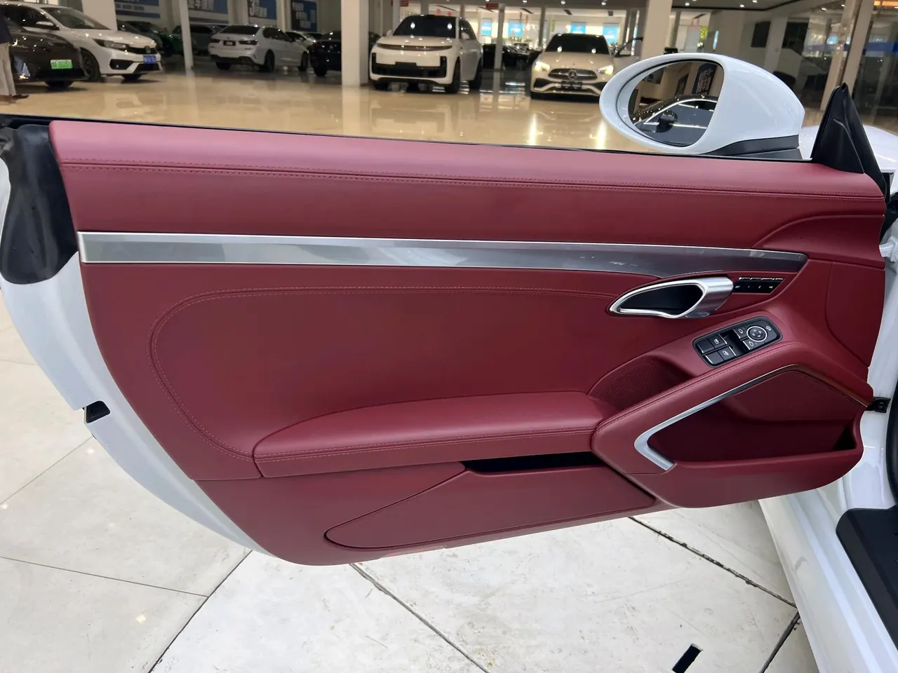 Porsche 718 (Imported) 2020 718 Boxer 2.0T Automatic 3