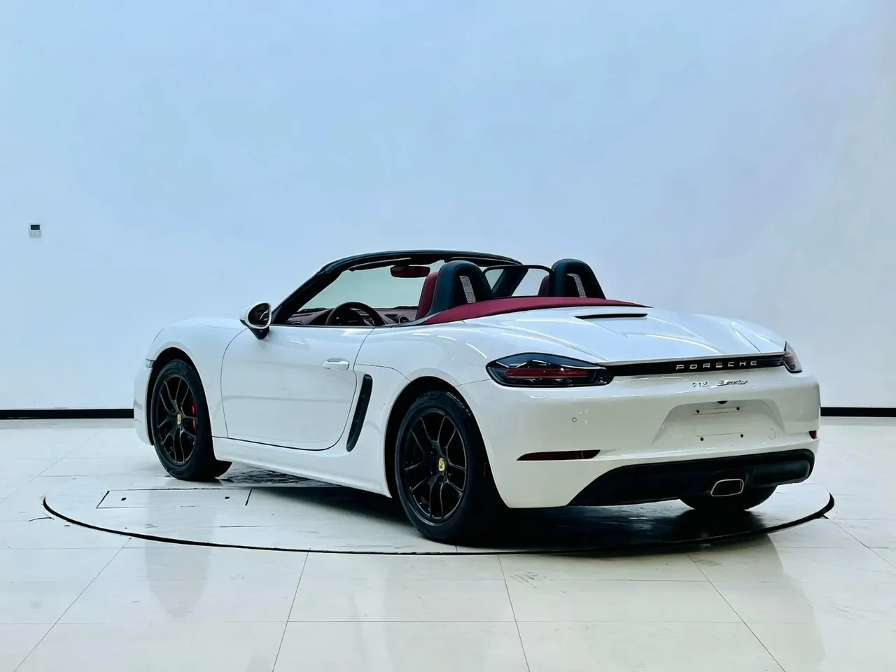 Porsche 718 (Imported) 2020 718 Boxer 2.0T Automatic 8
