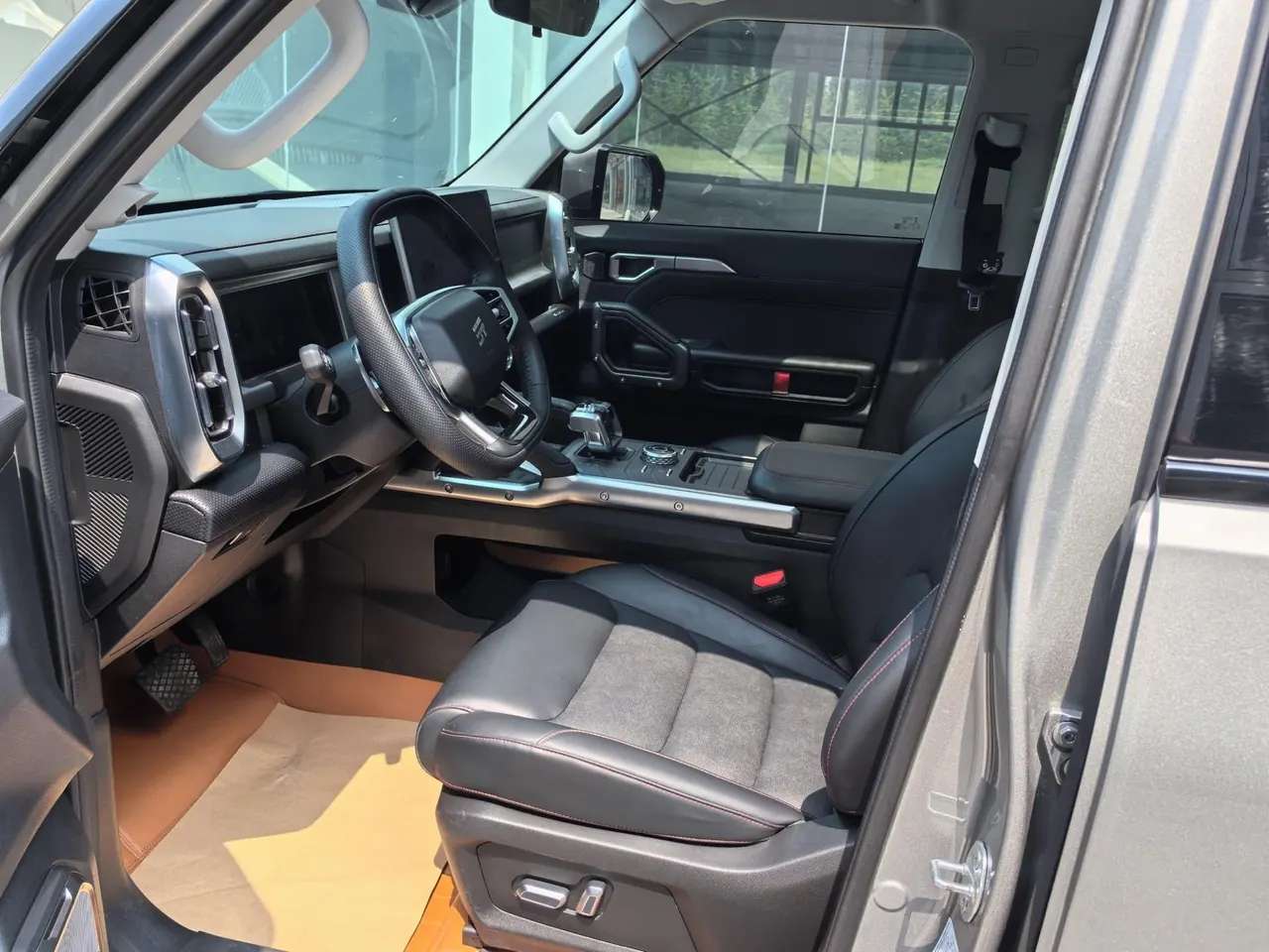 Jetour 2025 Traveler 1.5TD Two-Drive Exploration Automatic Transmission 4