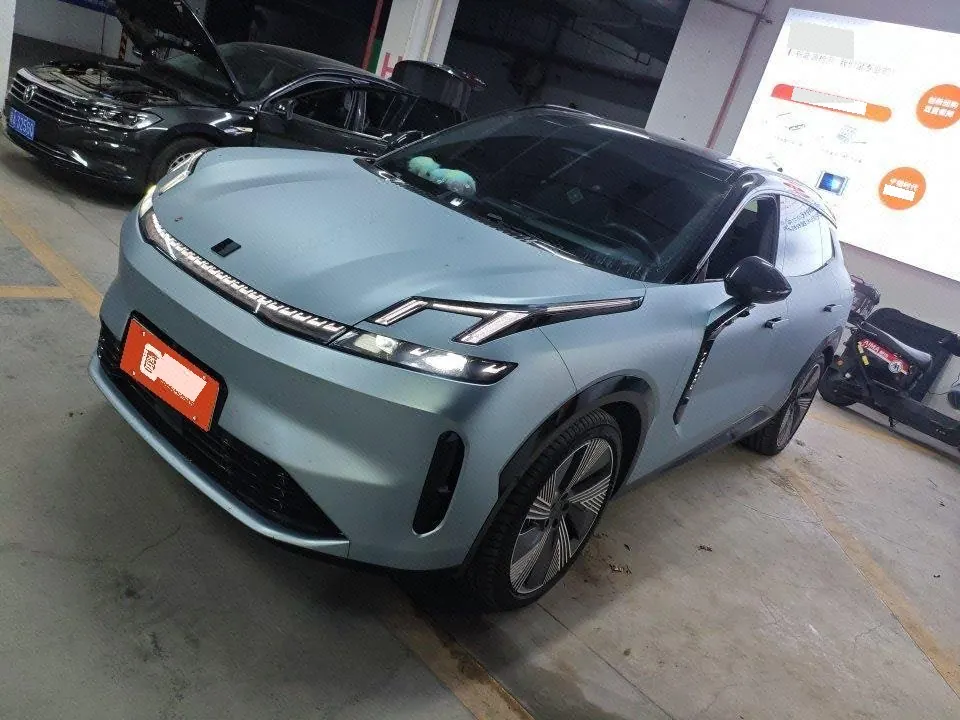 LYNK&amp;CO 2025 LYNK&amp;CO 08 EM-P 1.5T 220km four-wheel drive performance Halo automatic gear - View 1