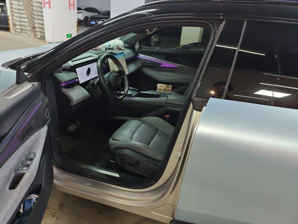 LYNK&amp;CO 2025 LYNK&amp;CO 08 EM-P 1.5T 220km four-wheel drive performance Halo automatic gear 3
