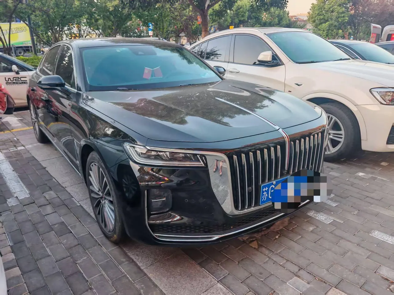 HongQi 2022 H9 48V 2.0T Zhilian Flag Edition Automatic Gear 2
