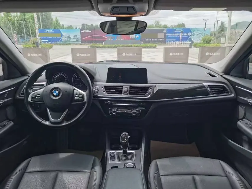 BMW 1 Series 2020 120i 1.5T Fashion Automatic 4