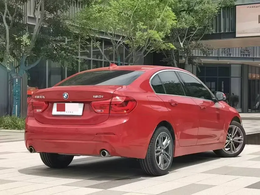 BMW 1 Series 2020 120i 1.5T Fashion Automatic 9