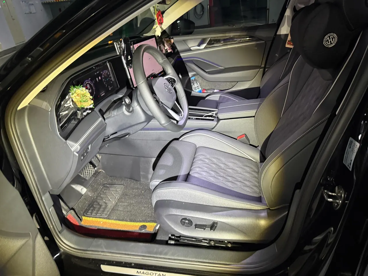 Volkswagen 2026 Magotan 2.0TSI 380TSI Premium Edition Da Mai Bag Automatic Gear 8