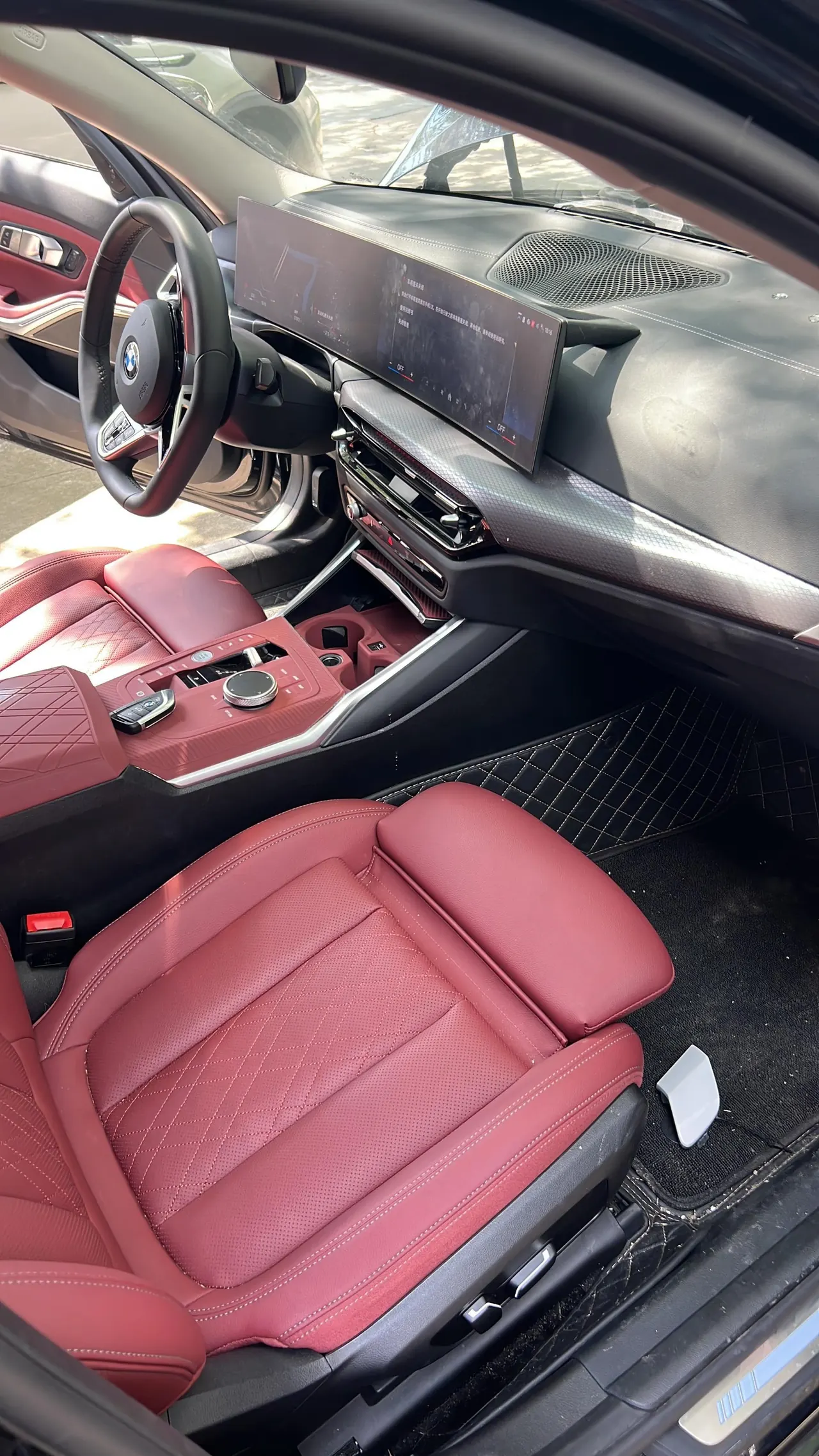 BMW 3 Series 2025 330Li 2.0T M Sports Obsidian Night Suit Automatic Gear 5