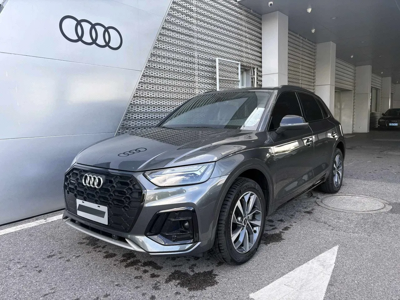 Audi 2024 Q5L 2.0TFSI 40TFSI luxury dynamic automatic - View 1
